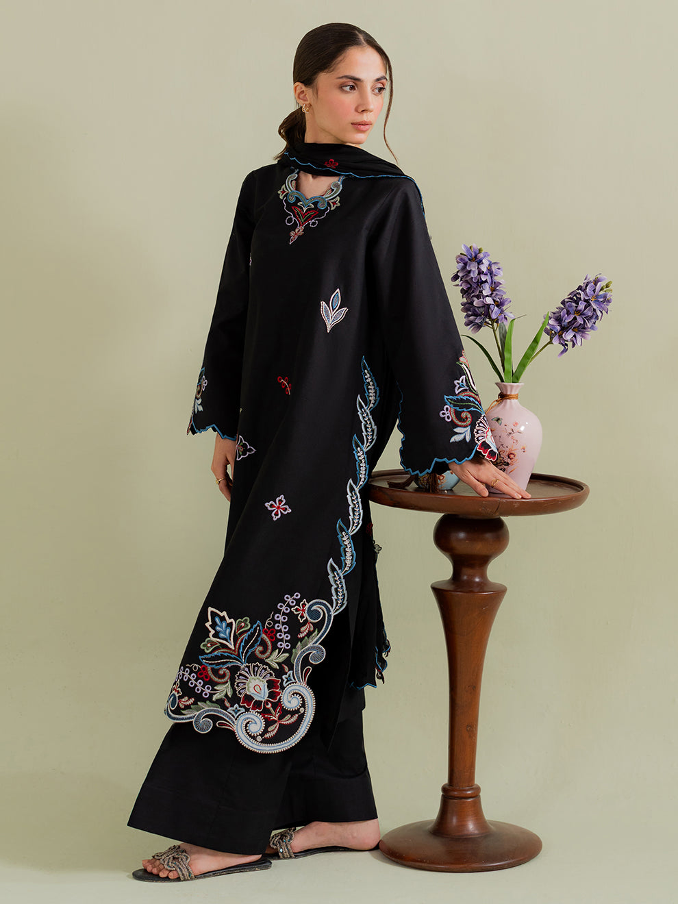 Ember-Dupatta