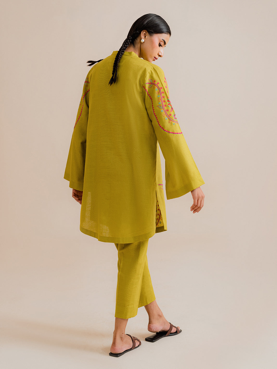 Eten – 2Pc Embroidered Co-ords Khaddar Set