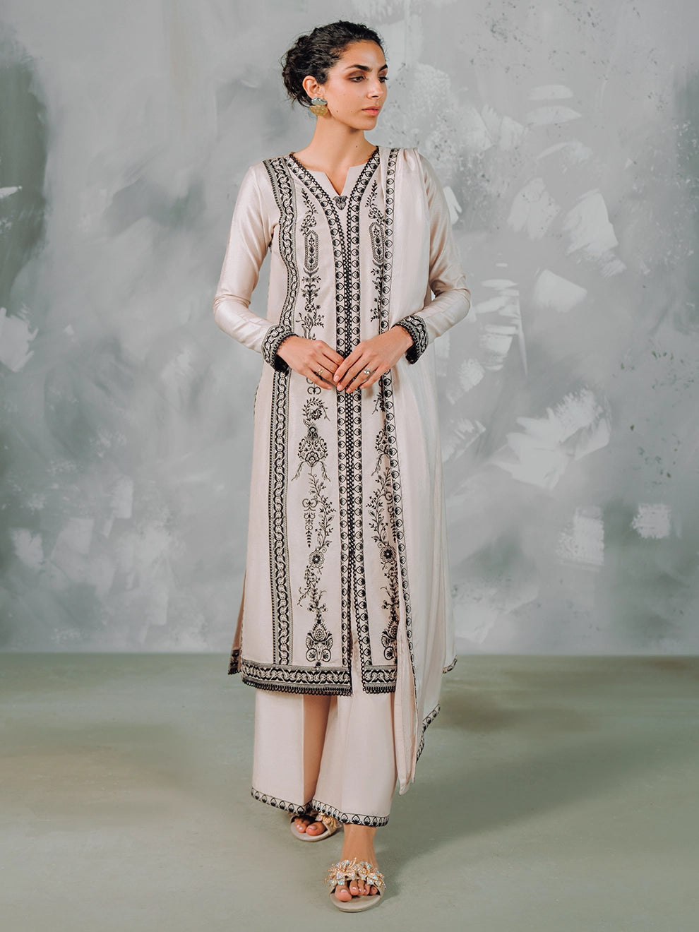 Onyx Filigree – 3pcs Rawsilk Ensemble