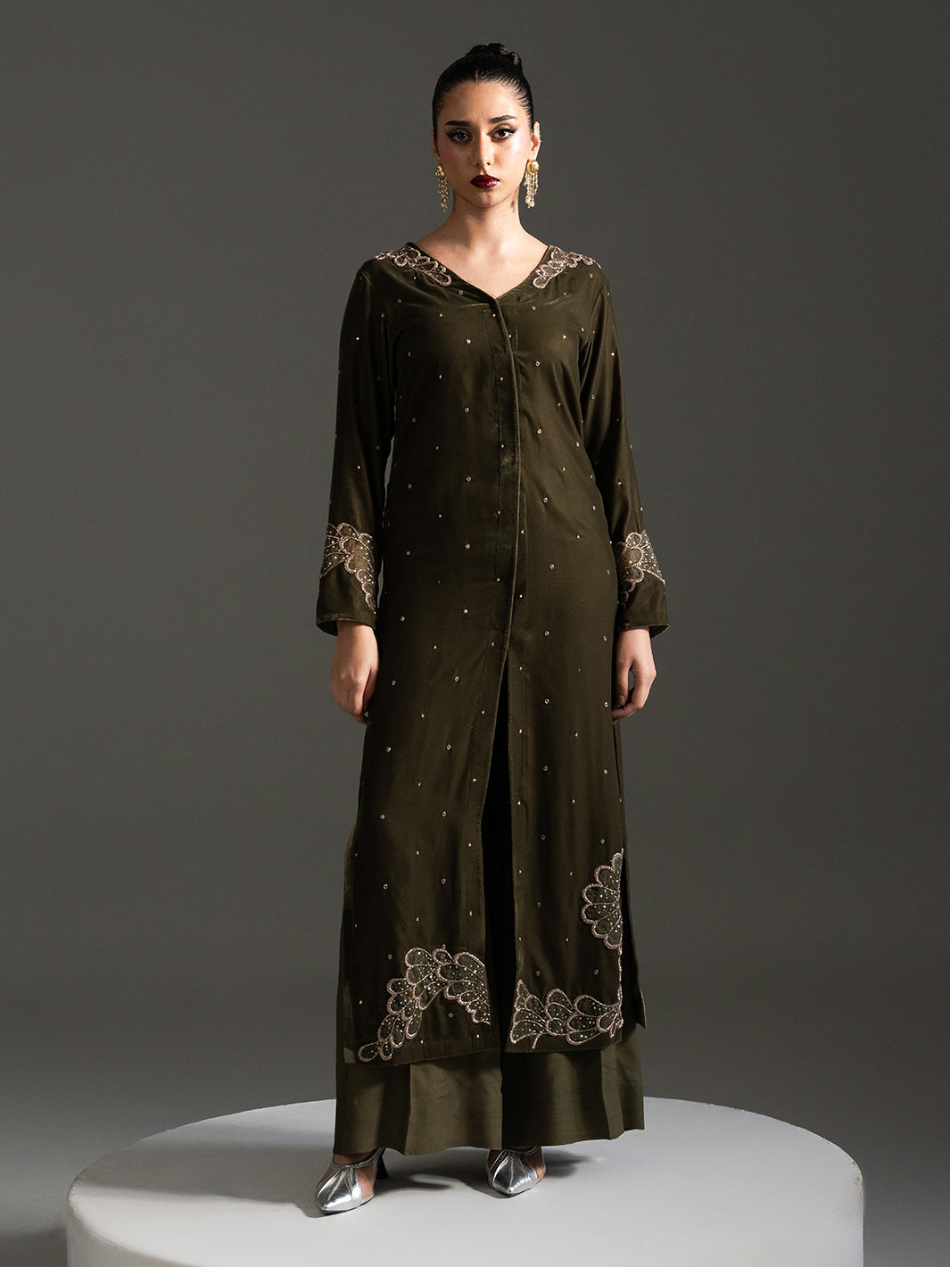 Forest Royale – Embroidered Velvet Set