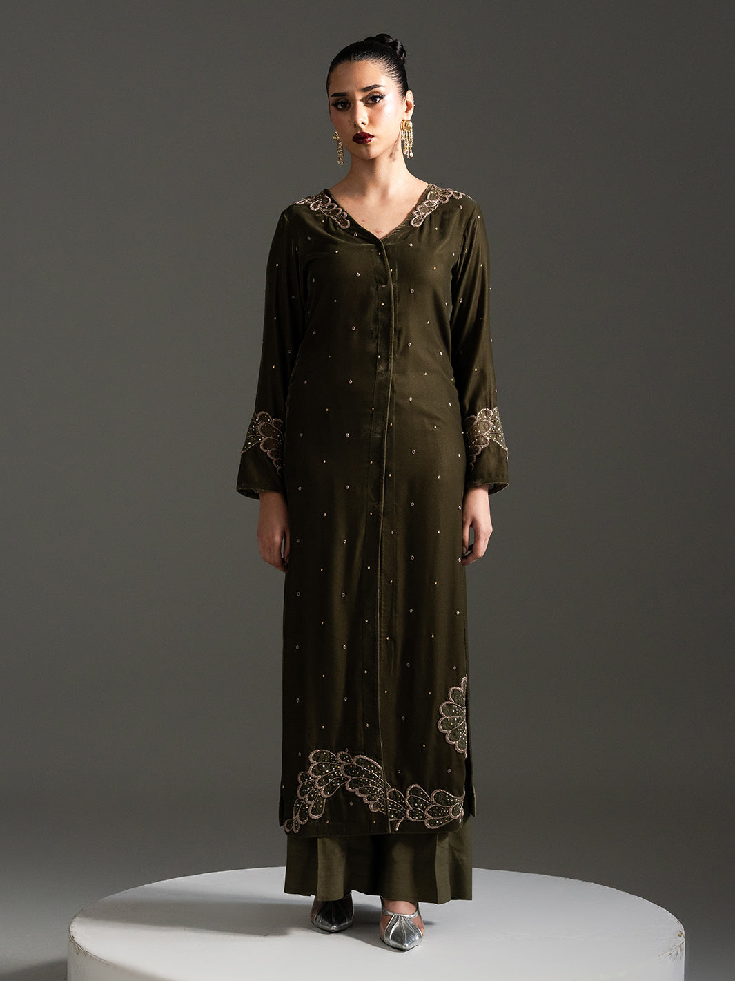 Forest Royale – Embroidered Velvet Set