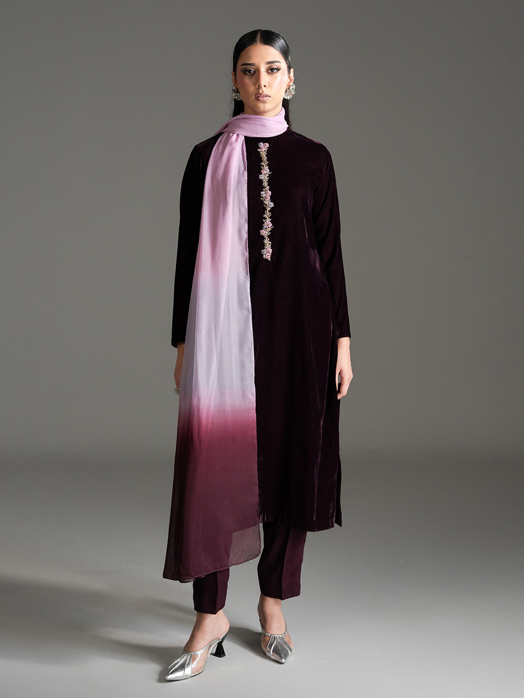 Manaar – Embellished Velvet Suit