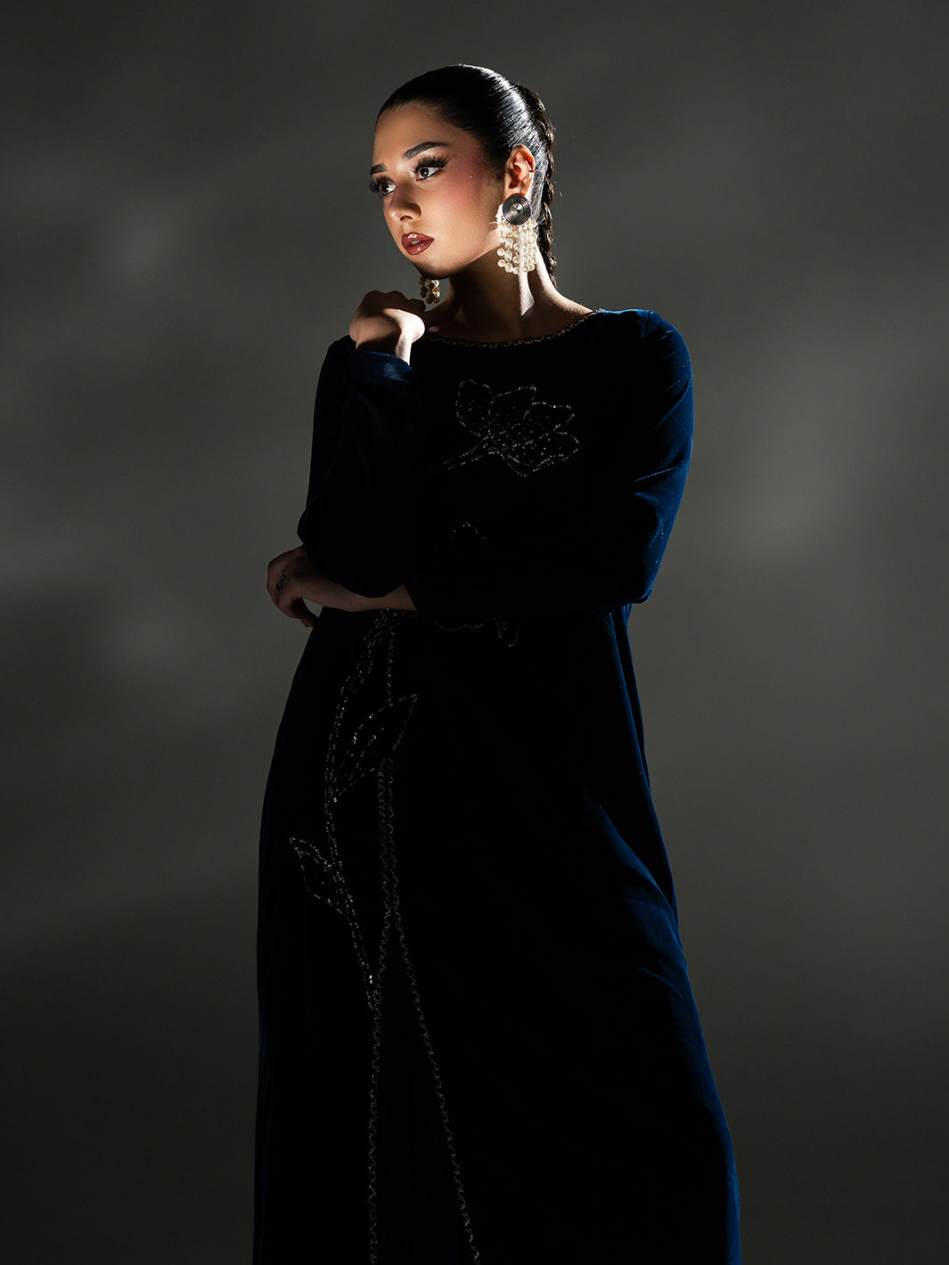 Navy Serene – Flowing Velvet Ensemble