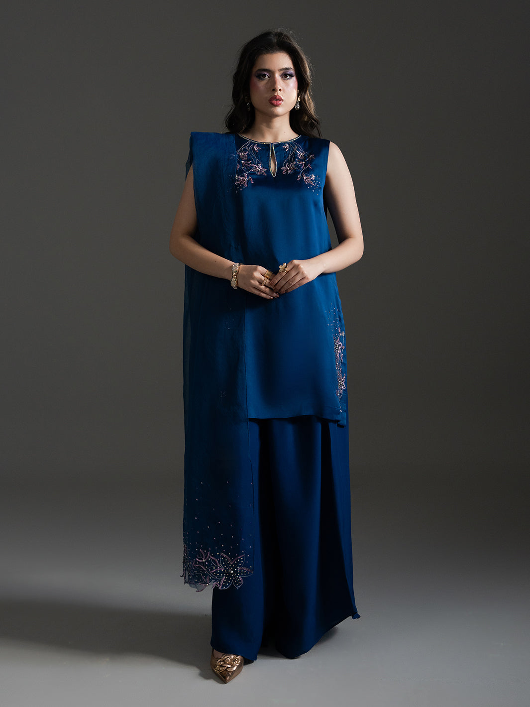 Navirah – 3pcs Hand-Embellished Organza Satin Set