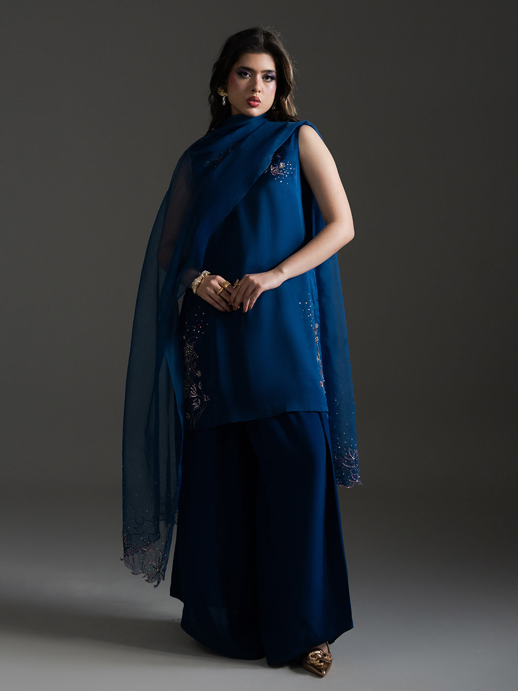 Navirah – 3pcs Hand-Embellished Organza Satin Set