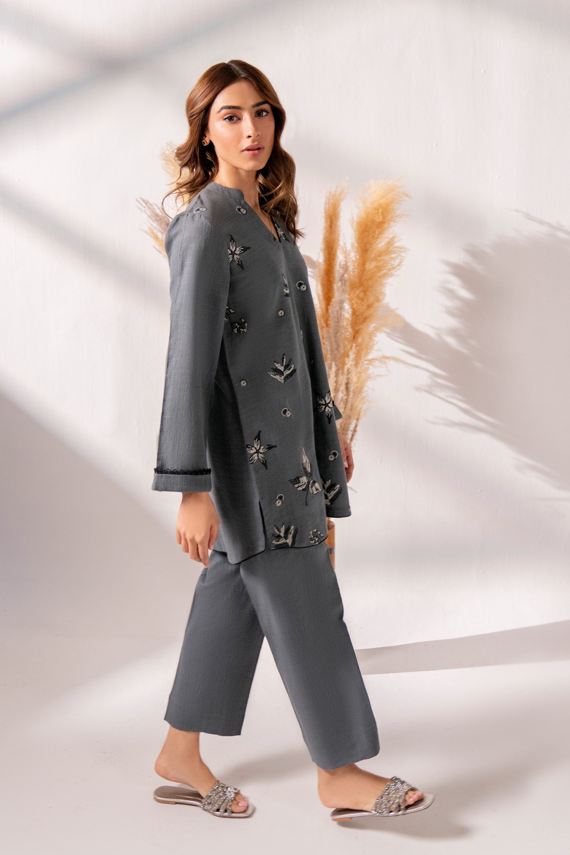 Sedefi - 2Pc Embroidered Khaddar