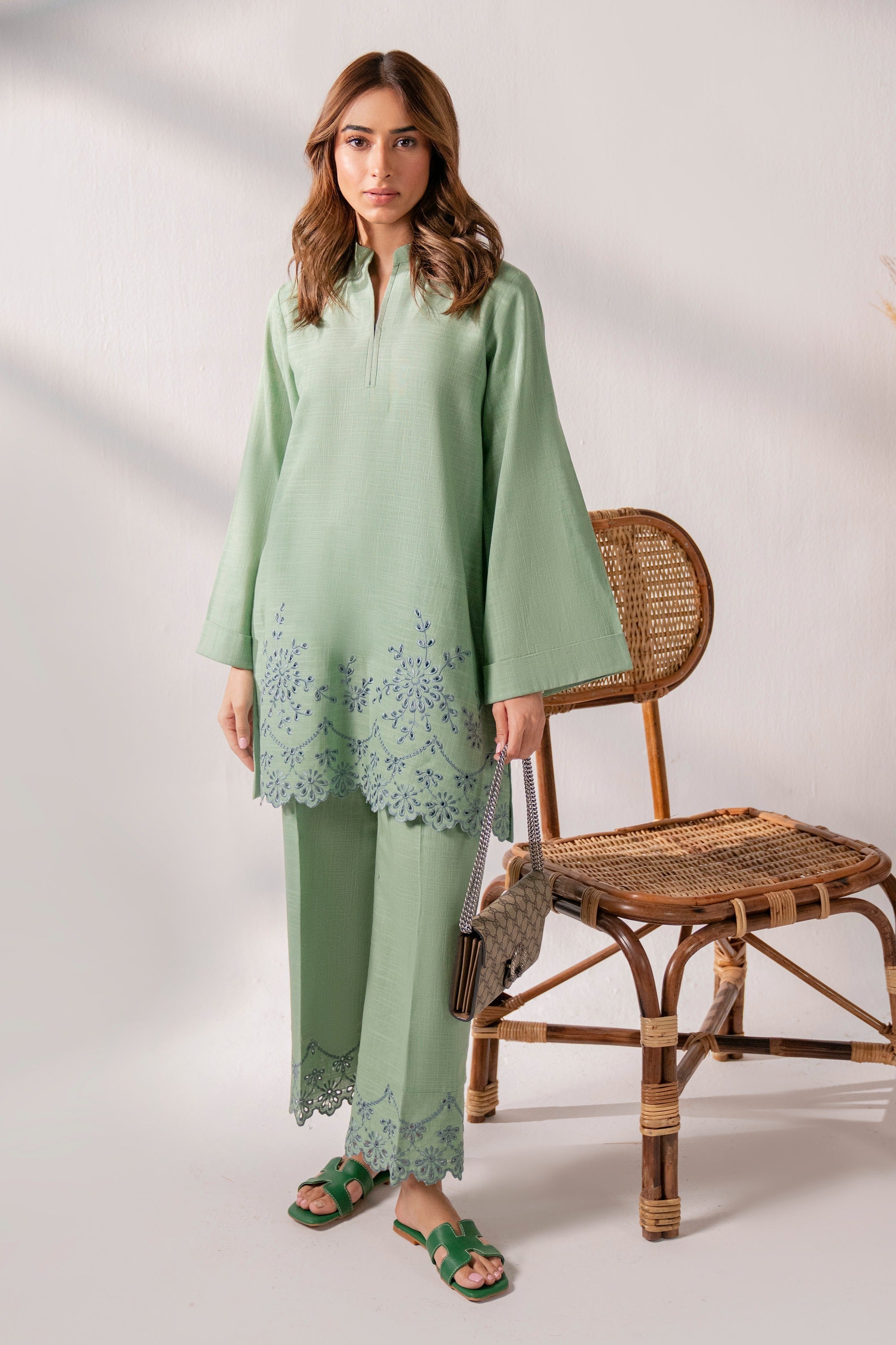 Zeylin - 2Pc Embroidered Khaddar