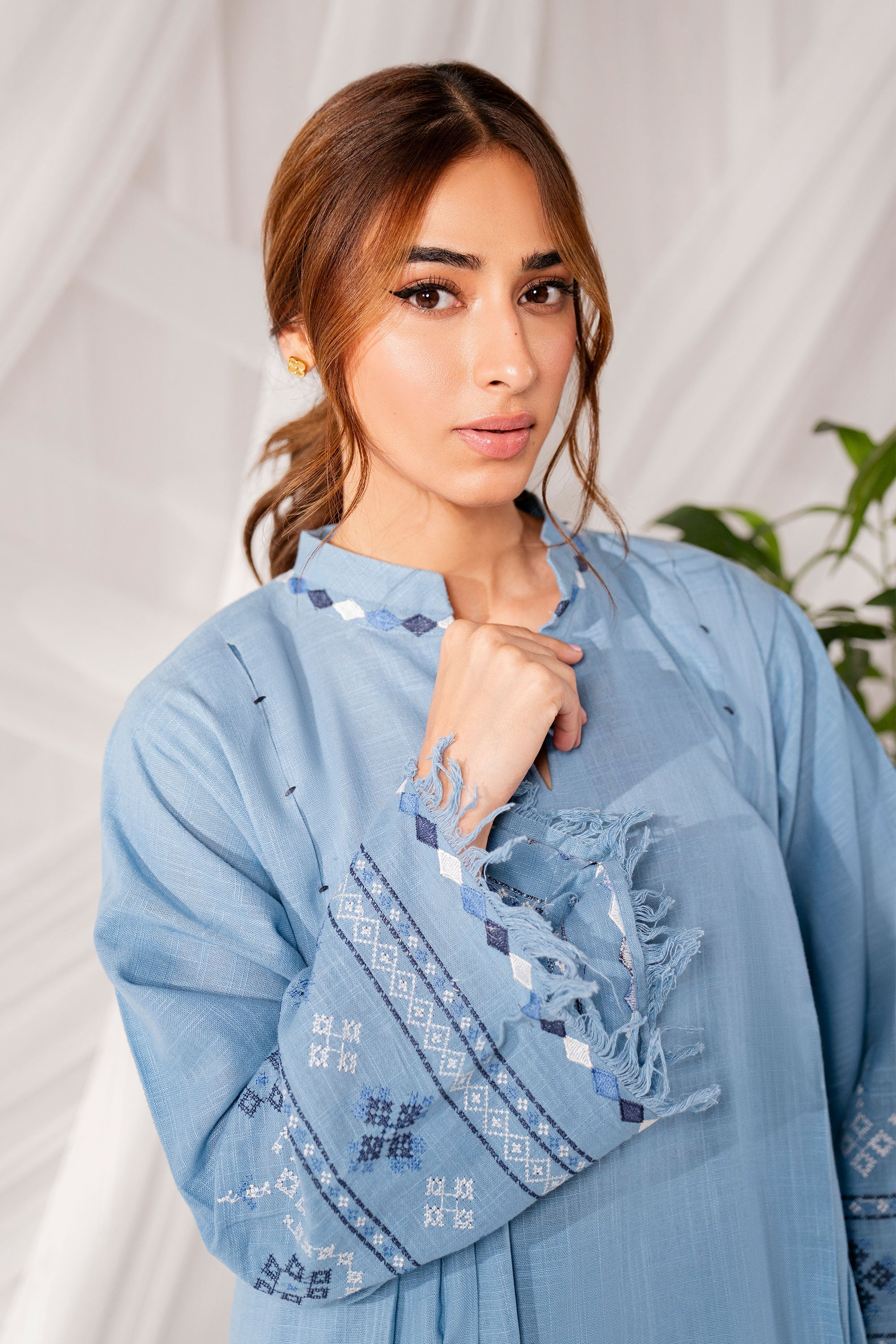 Elvan - 2Pc Embroidered Khaddar Set