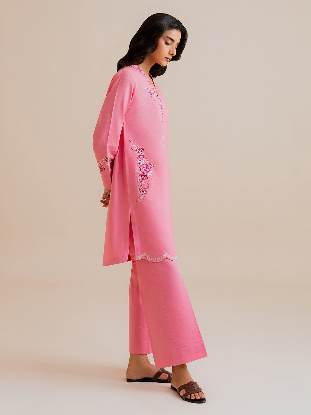 Lire– 2Pc Embroidered Co-ords Khaddar Set