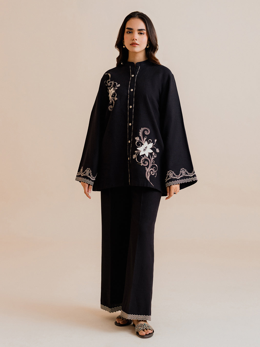 Rivi – 2Pc Embroidered Co-ords Khaddar Set