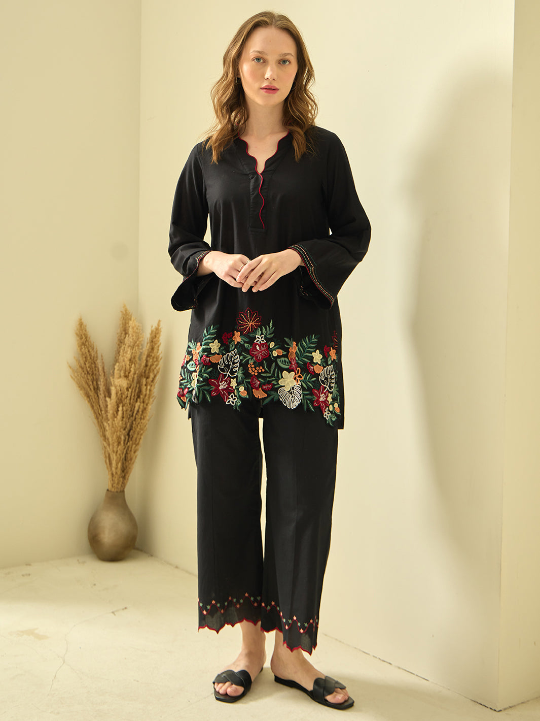 Calix – Embroidered 2Pc Co-ords Set