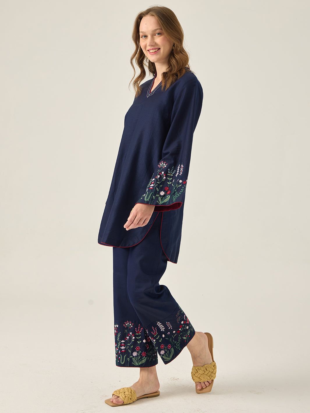 Serel – Embroidered 2Pc Co-ords Set