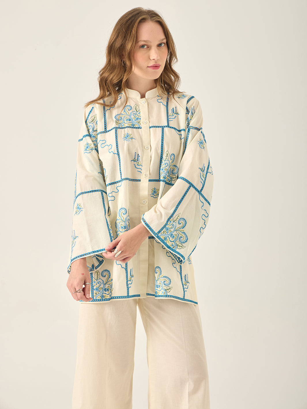 Auri – Embroidered 2Pc Co-ords Set