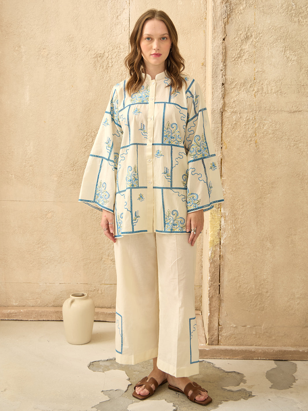 Auri – Embroidered 2Pc Co-ords Set