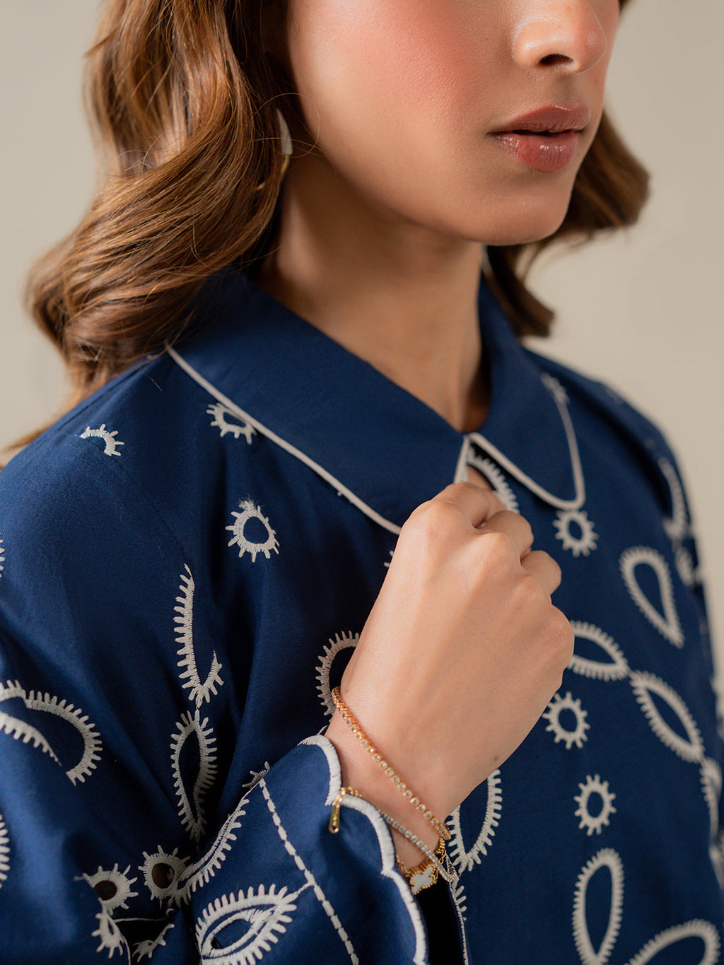 INDIGO Khaddar -2Pc Embroidered Set Blue