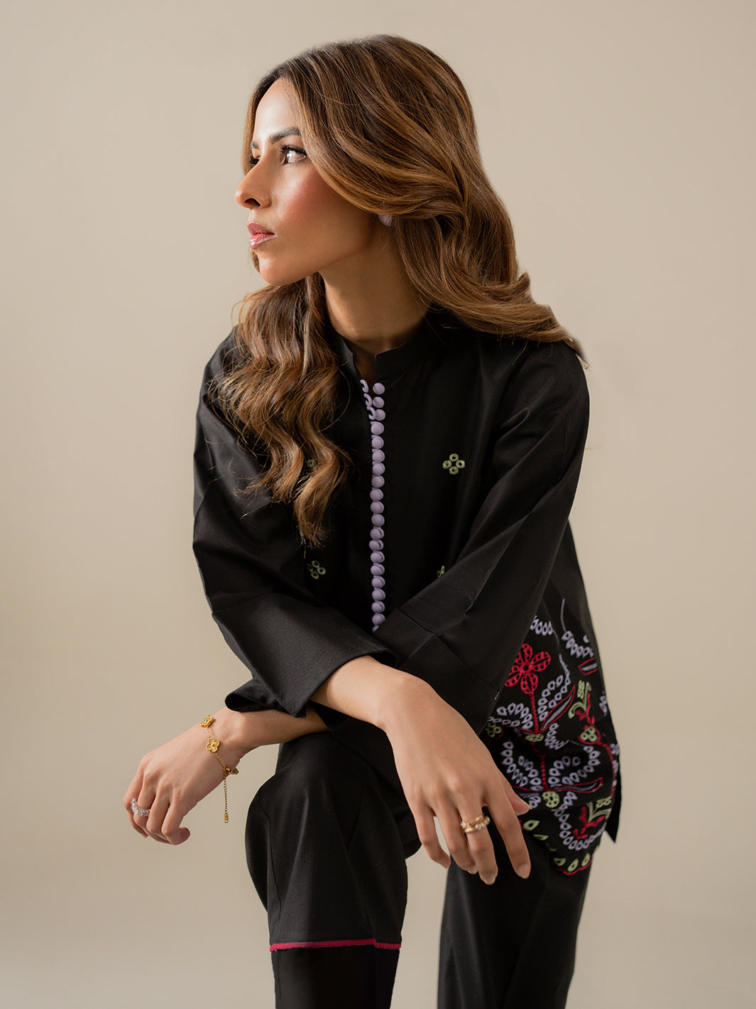 EMBER - SLD05-25- 2Pc Embroidered Set