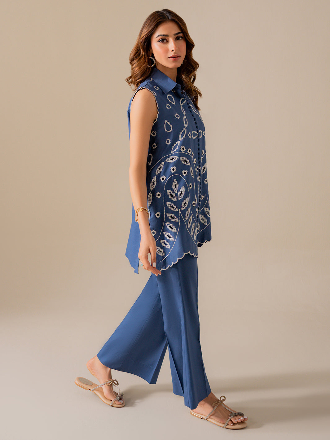 KIELS- SLD23-25- 2Pc Embroidered Set